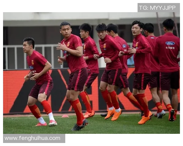 本周最受关注足球赛事解析:热点比赛、明星球员及战术对决全面回顾